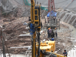 錨杆鑽(zuan)施工1
